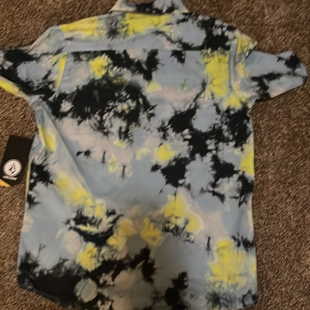Volcom Button Up - Picture 3 of 4